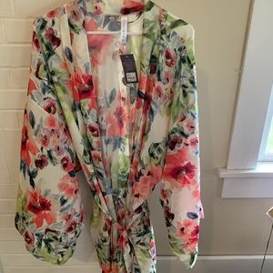 Satin Floral Kimono Sleeve Short Robe